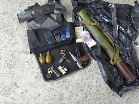 СБУ ликвидировала группировку наркоторговцев на Днепропетровщине: изъято оружие и наркотики (видео)