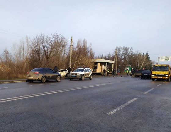 На выезде из Краматорска произошло массовое ДТП