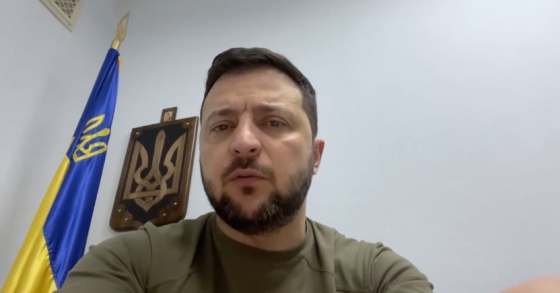 Нам нужны все люди из Мариуполя – и гражданские, и военные, - Зеленский 