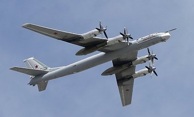 Около Аляски истребители США перехватили четыре самолета РФ