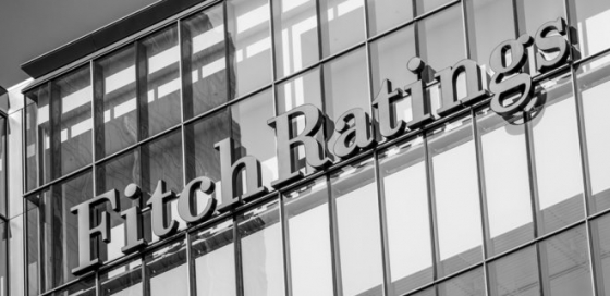 Fitch погіршив рейтинг України до переддефолтного. Причина – переговори про відстрочення платежів 
