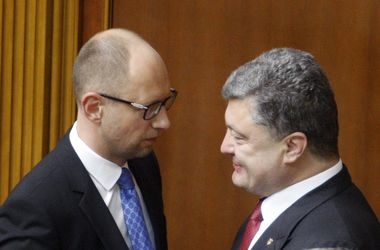 Два коалиционных соглашения: между Порошенко и Яценюком началась борьба за лидерство 