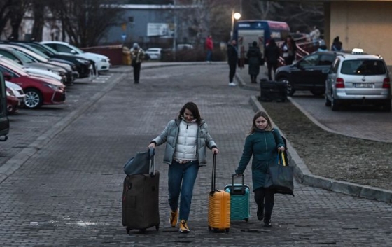 Україна та ЄС обговорюють майбутнє повернення українських біженців, - Politico
