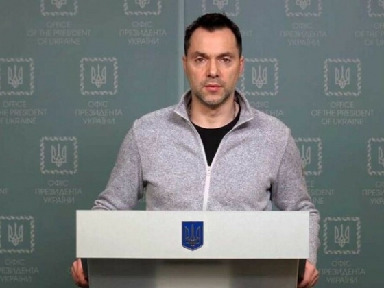 В Мариуполе морпехи вырвались из окружения врага и соединились с полком &quot;Азов&quot; – Арестович