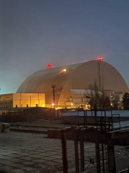 Російський дрон влучив вночі в укриття над четвертим енергоблоком ЧАЕС - Зеленський