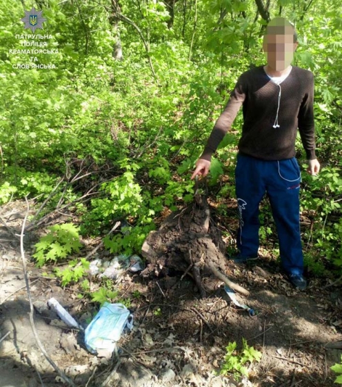 Мужчина нашел 8 пачек патронов в центре Краматорска 