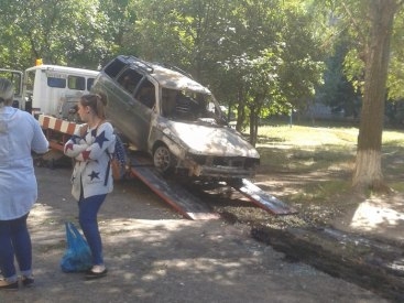 На микрорайоне Лазурный сгорел автомобиль