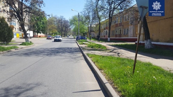 В Краматорске автомобиль сбил пенсионерку и скрылся