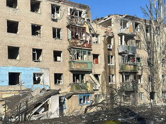 Окупанти атакували авіабомбами житлову забудову Костянтинівки – поранено шістьох цивільних