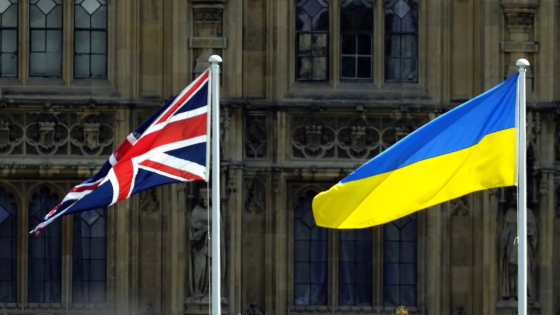 Британія направила Україні майже $1 млрд із заморожених активів РФ, - Reuters