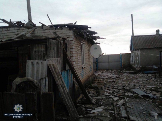 В Троицком под обстрел попала семья, есть погибшие и раненые 