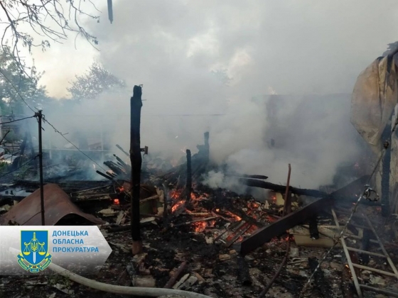 Ворог продовжує знищувати домівки селян - обстріляно Бахмутський район