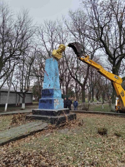 На Одещині демонтували пам’ятник Пушкіну