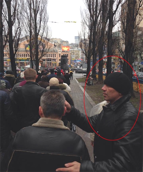 За акцию в центре Киева обещают заплатить по 100 гривен