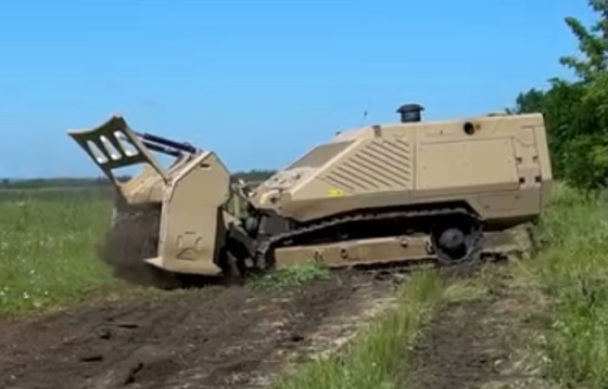 Над розмінуванням Донеччини працює спецмашина GSC-200