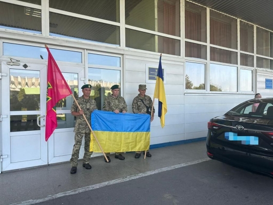 Вдалося вивезти із Угорщини трьох українських військовополонених, - МЗС