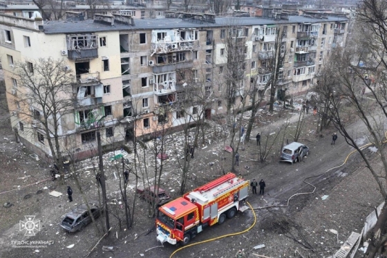 Удар по Дніпру: постраждали 30 людей, рятувальники ліквідували всі загоряння