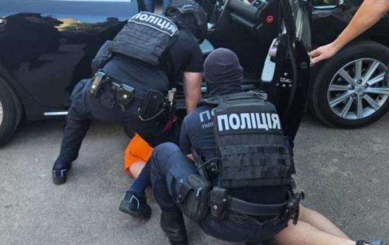 У Дніпропетровській області шахраї ошукали понад 100 людей, які збирали кошти на ЗСУ