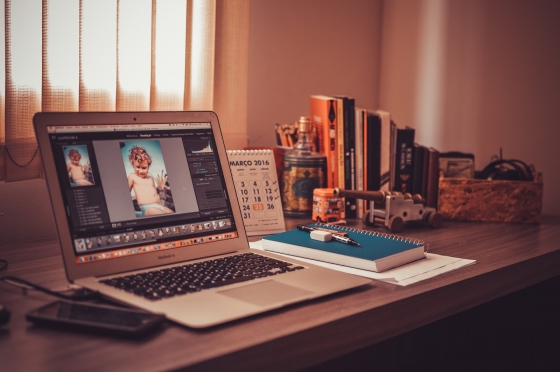 Как правильно заряжать MacBook