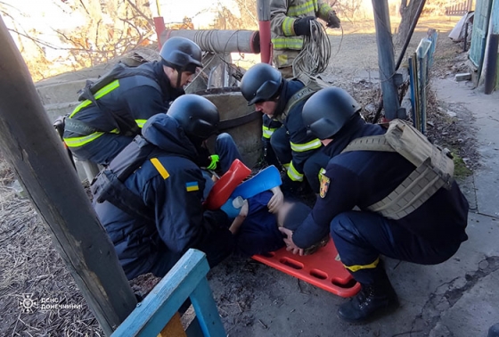 У Лимані врятували жінку, яка впала в колодязь