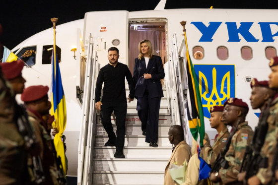 Зеленський прибув до ПАР для зустрічі з Рамафосою: Працюємо, щоб країни G20 були залучені до дипломатичних зусиль