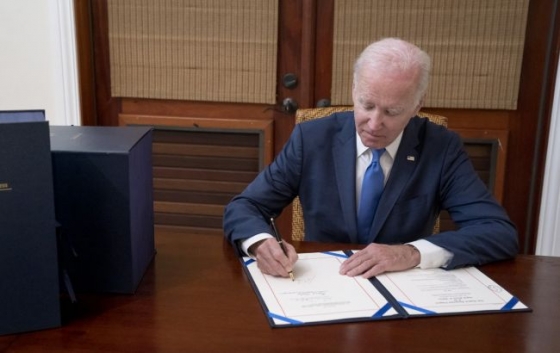 Байден підписав бюджет США на 2023 рік з багатомільярдною допомогою Україні 