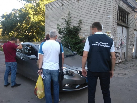 И.о ректора одного из вузов Донетчины незаконно премировал себя на 165 тыс. грн.