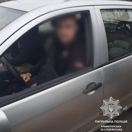 Патрульні продовжують виявляти осіб у розшуку 