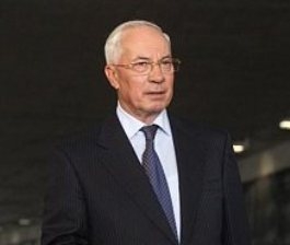 Азаров заявил, что вернется в Украину