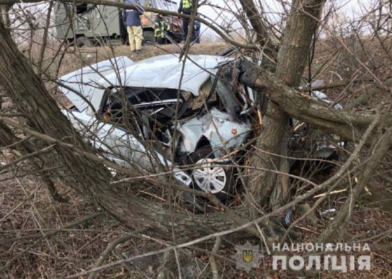 У Краматорську сталася смертельна ДТП: водій “Жигулів” влетів у дерево 