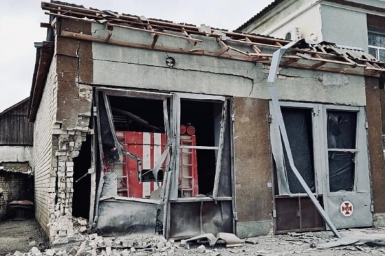 Обстріл Херсона: пошкоджено пожежну частину і авто рятувальників