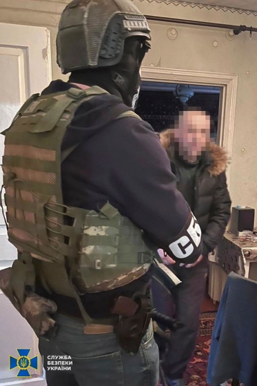 Затримано ворожого поплічника, який допомагав рашистам викрадати українців під час боїв за Харків, - СБУ