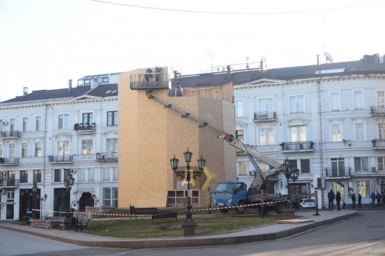 В Одесі почали демонтувати пам&#039;ятник Катерині Другій 