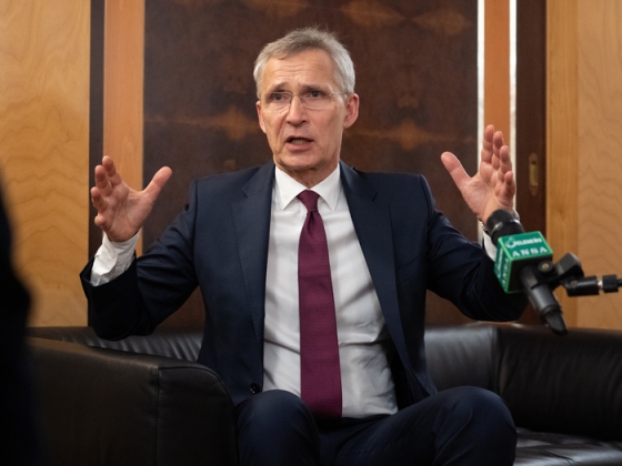 НАТО не відправлятиме війська в Україну. Київ з таким проханням не звертався, - Столтенберг