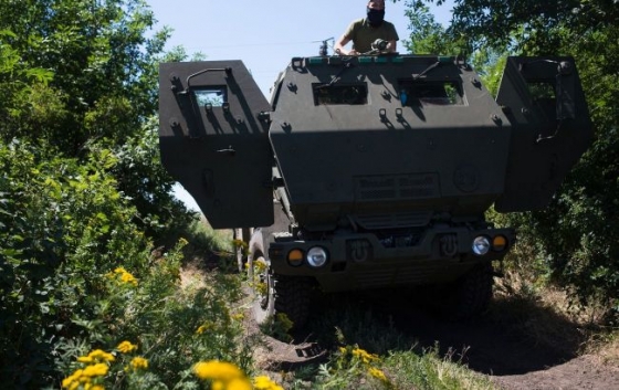 П&#039;ять ракет - п&#039;ять влучань. HIMARS знищив окупантів на острові Джарилгач