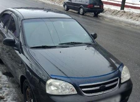 Для жителя Краматорска встреча со знакомыми закончилась угоном автомобиля