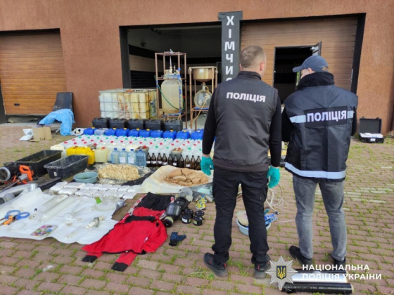 Нацполіція проводить масштабну спецоперацію, по Україні сотні обшуків: що відомо