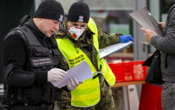 В погранслужбе объяснили, почему украинцев не пропускают в Польшу 