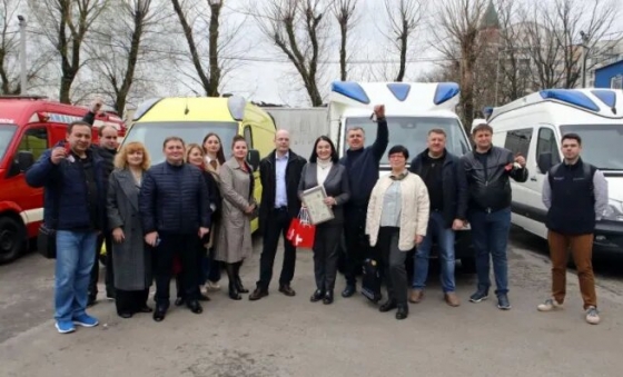 Краматорські лікарні отримали карети швидкої допомоги від Швейцарії: цьому сприяла міська громадська організація