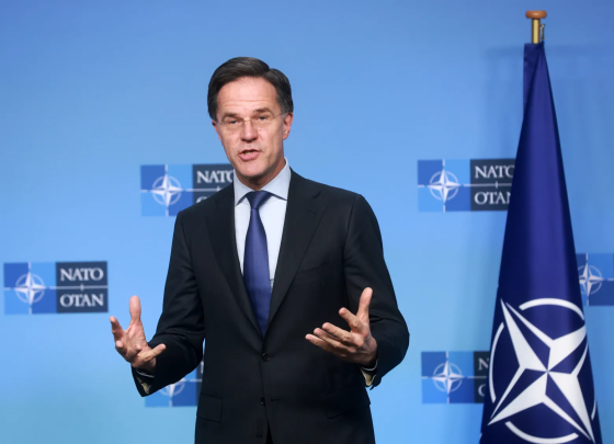Генсек НАТО сподівається на &quot;гнучкість&quot; США у питанні постачання допомоги Україні