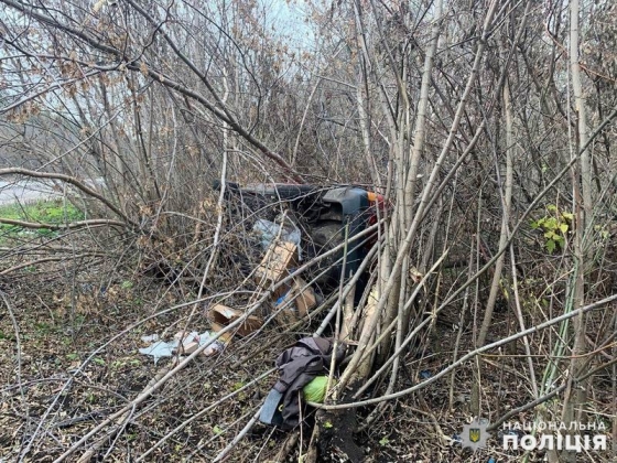 Под Славянском из-за съезда Toyota в кювет пострадали два человека 