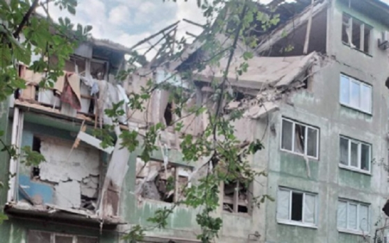 Беспокойная ночь в Константиновке: Повреждены многоэтажка и школа