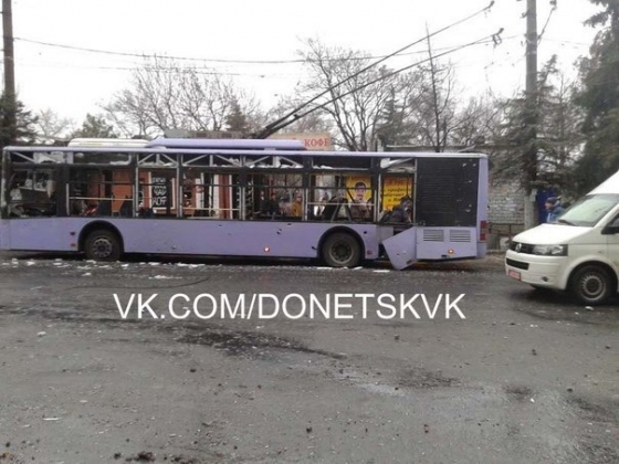 Донецк снаряд в попал в маршрутку