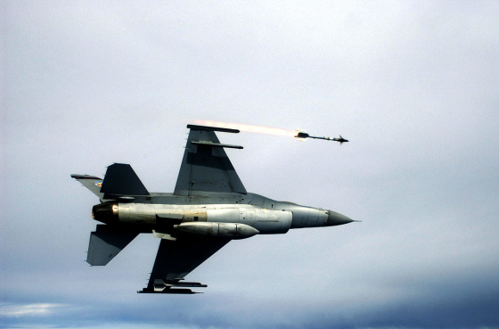 США оголосили про припинення підтримки українських F-16. Їх можуть замінити французькими Mirage 2000, - Forbes