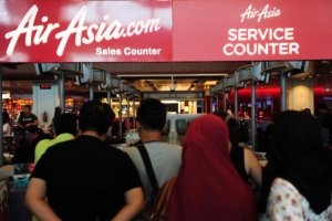 Малазийский самолет Air Asia потерпел крушение 