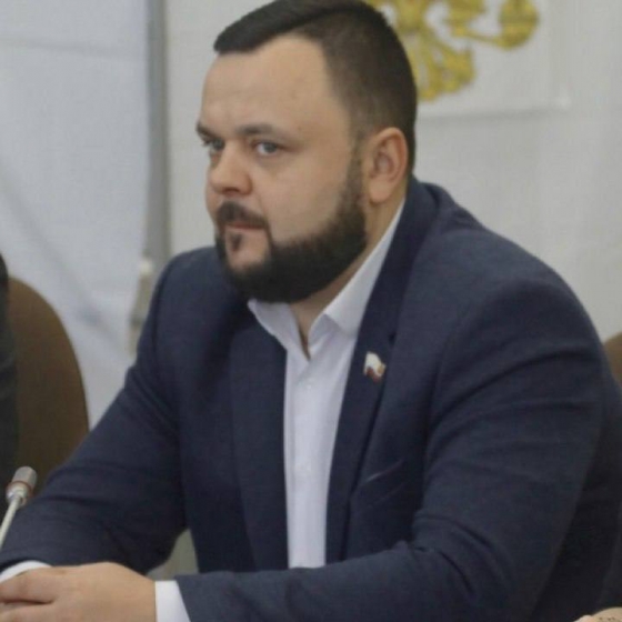 У Сімферополі вибухнув автомобіль із окупаційним &quot;помічником віцепрем’єра Запорізької області&quot; Єпіфановим