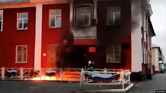 Підпали військкоматів у Росії свідчать про недовіру росіян до влади, - британська розвідка