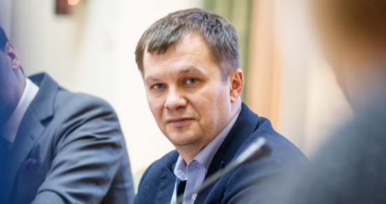 Милованов посоветовал не ждать госпенсии и откладывать 4% зарплаты