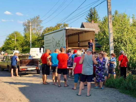 Краматорці, чиє житло зазнало пошкоджень учора вдень, отримують допомогу для швидкого ремонту