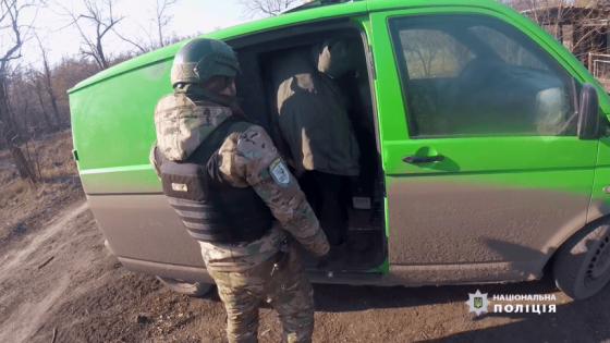 Під прицілом ворога лиманські «Білі янголи» евакуювали з лінії фронту 6 людей